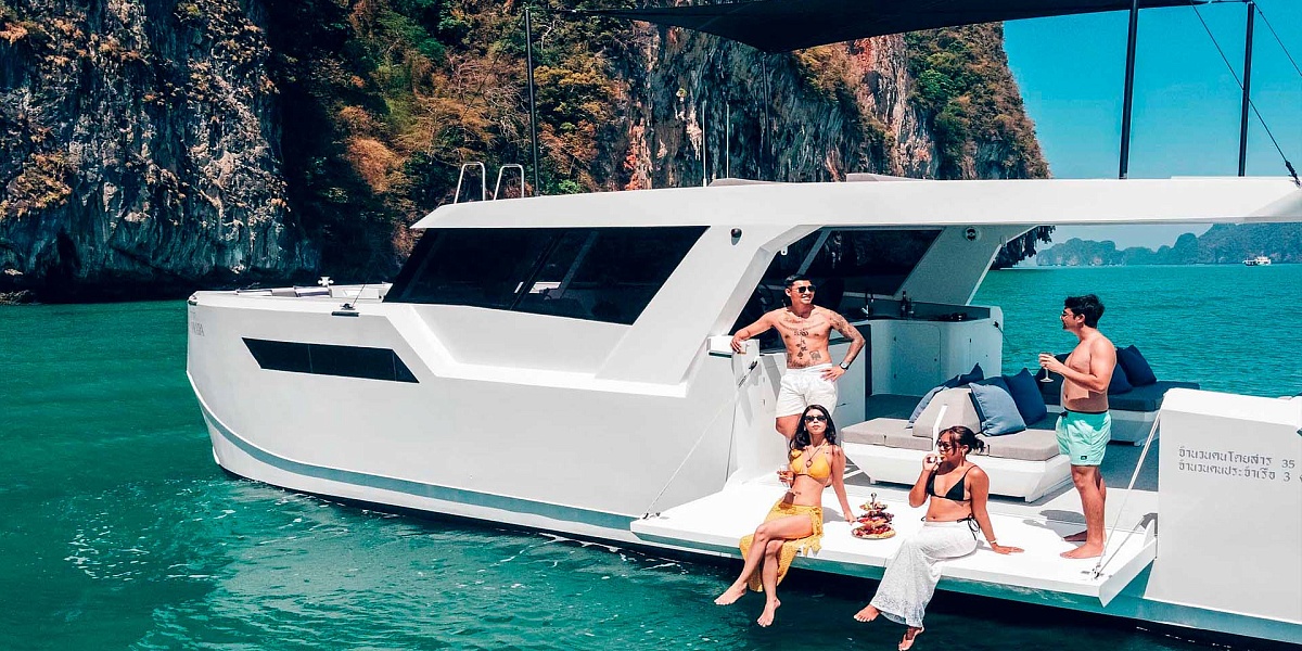 Аренда моторного катамарана Prada 50 на Пхукете